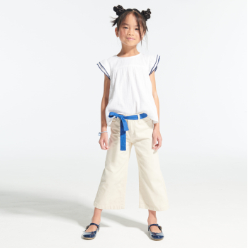 بلوزة من الشاش القطني، باللون الأبيض للفتيات.